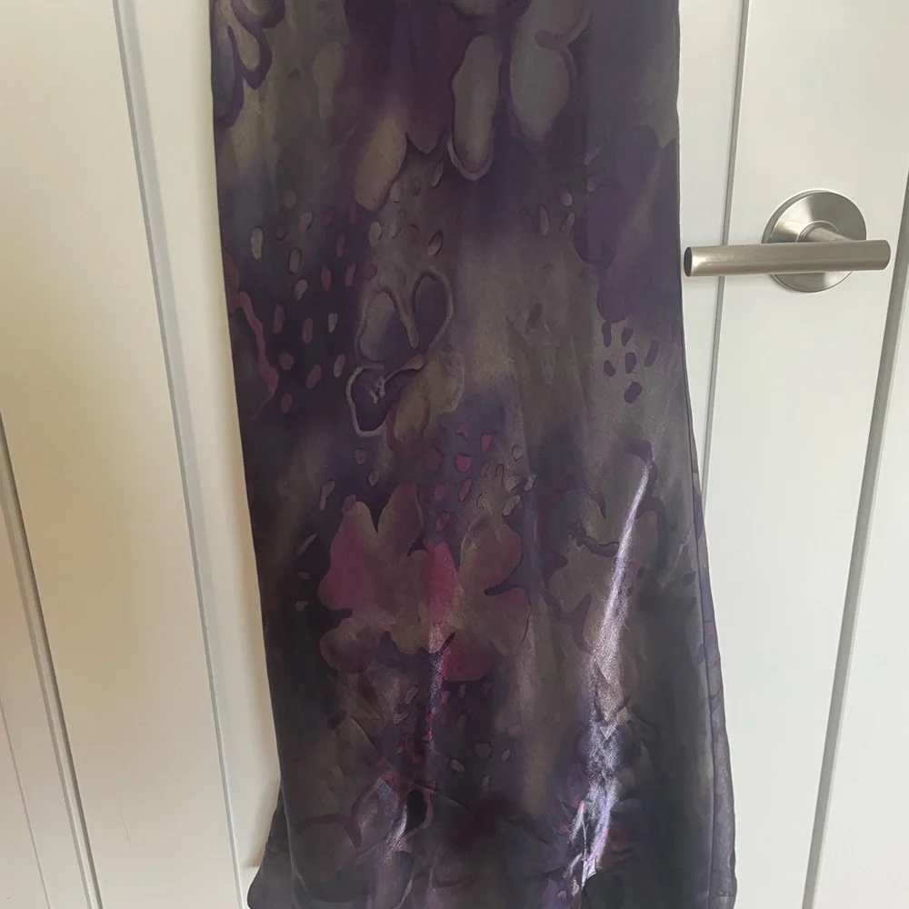 90’s Iridescent Purple Floral Dress - Picture 5 of 9